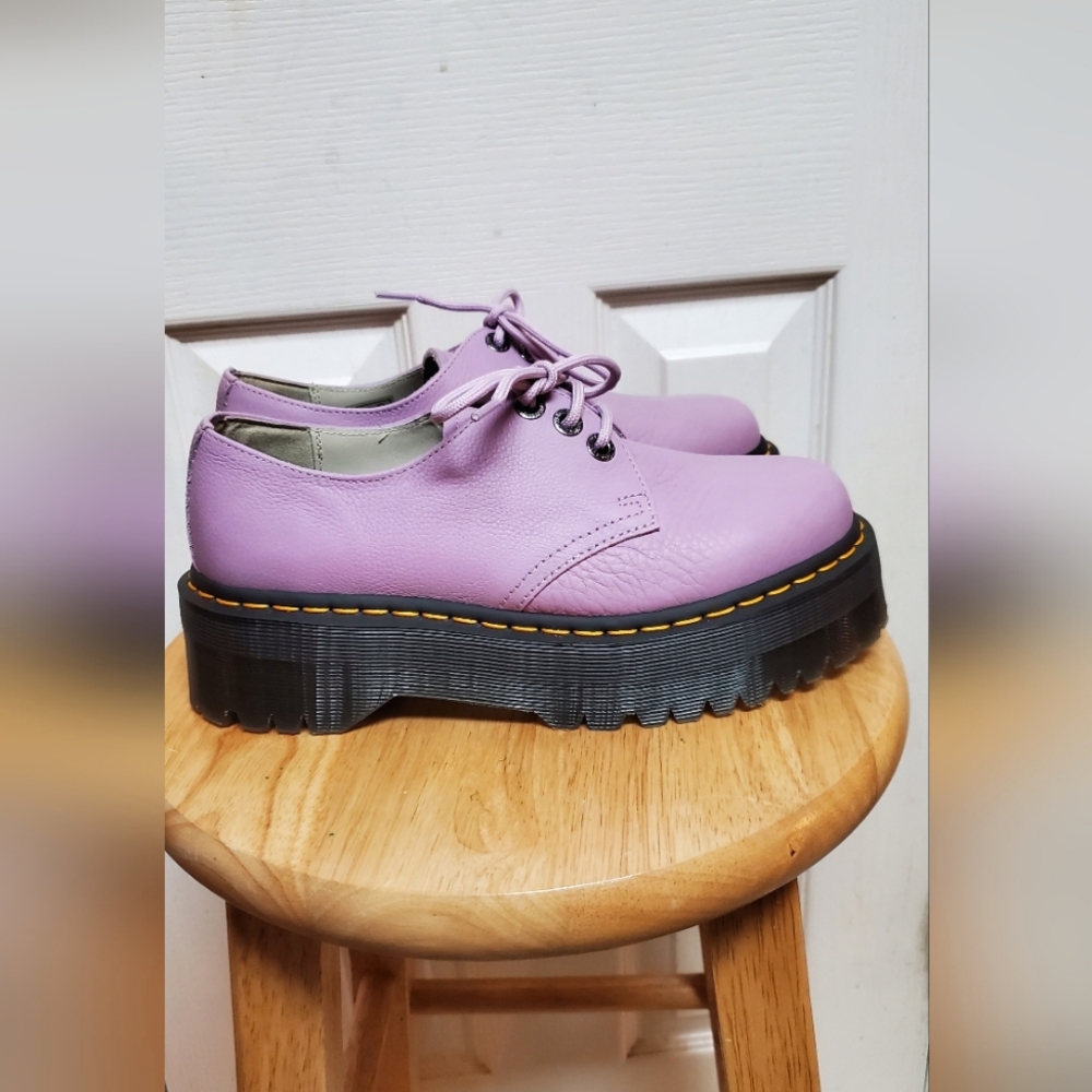 NEW DR MARTENS LAVENDER/(LILAC) QUAD PLATFORM LEATHER SHOES